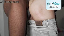 BBC долбит белую жопу без презерватива с грязным кремпаем