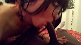 Cdzinha chupando esse pauzão africano 😏