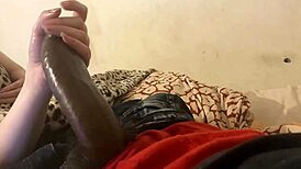 Jeunes Asiatiques branlent énorme bite noire 30 cm