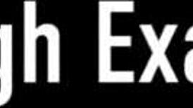 lesbian pawgs maggie and lila fingering pussies 😈