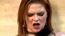 Blonde pornstar Tarra White hunts in doggystyle action