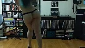 I's stripping for you, ripping my clothes off, big ass bouncing