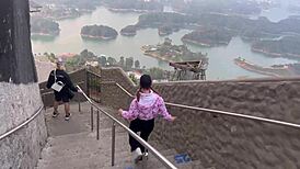 Katy Blake Gives Tourist a Tour at Peñon de Guatape, Interrupted by Police