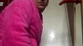 bisexual mark wright deepthroats a real cock