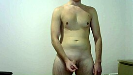 i masturbate and cum during solo session with young amateur