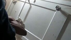 i watch kingdingoling make alizae's red pussy squirt nonstop in bathroom.