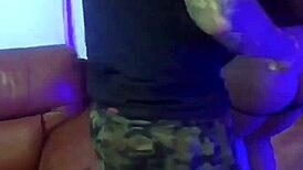 Aparto su tanga y le meto polla por el culo