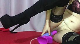 Milf Enjoys Large Dildo