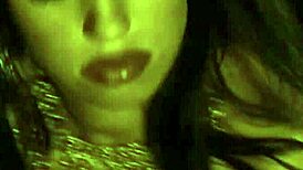 Love ritual unfolds in sensual Indian dance