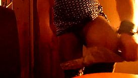 영국 엉덩이 년이 두꺼운 엉덩이 트워킹으로 지배