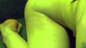 Girlfriend blows me while showing off her toes