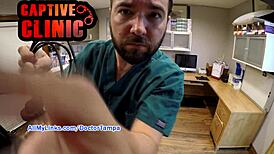 Çıplak Jasmine Rose jinekoloji muayenesinde sahne arkasında