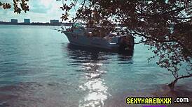 Isla Fucktasy: Milf tetona Karen Fisher clavada por Gilligan en isla desierta