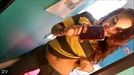 La novia puta se rompe la ropa follando con el amigo