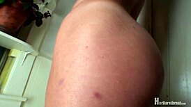 oh man, taynn’s belly n hips got me goin crazy!