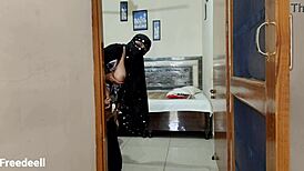 شاما أختي تتعشق قبل الجامعة معي