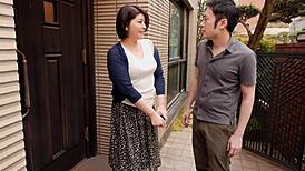 ей, хванах съседката да мами, сега я чукаме безспир дни наред