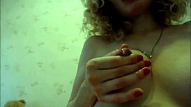 Watch this pregnant girl suck and fuck on webcam!