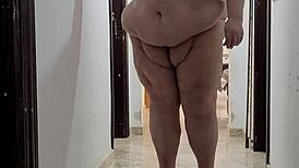 Coolmarina's hot pee and can crushing in underwear fetish