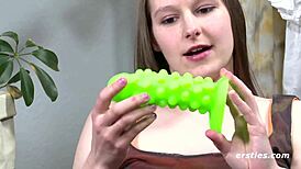 Sjekk het tysk amatør leke med leker! 😍