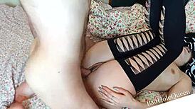 Moj fant se ni mogel zadržati od mojega rita, prehod od pičke na anal v nogavicah