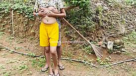 Indian wife bangs young boy outside in wild homemade action today