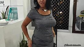 Beautiful Sarah Rosa preps for steamy scenes