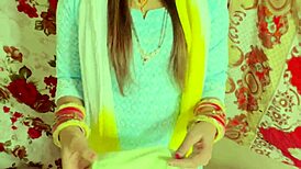 Oh wow, that horny devar fucked the big-ass bhabhi so hard and creampied her in hindi!