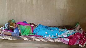 Istri Desi Dapat Ngewe Keras dari Suami