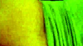 wife trims hair during pregnancy