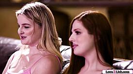 redhead casually fingers curvy blonde's pussy