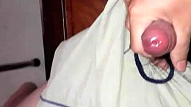 Vietnamese Solo Cumshot