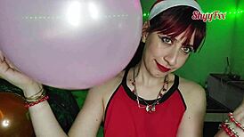 shyyfxx rubs and bursts balloons in fetish play