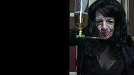 i am a bisexual crossdresser who will swallow your pee publicly 😏