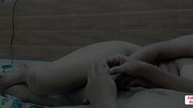 Enjoy this Indian MILF's fun sex with her boyfriend, including handjob and pussy fucking!