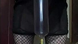 i am a bisexual crossdresser who will swallow your pee publicly 😏