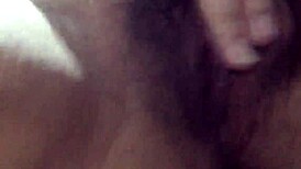 Minha namorada filipina se punheta antes do trampo toda manhã