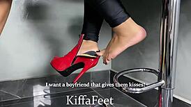 goddess kiffa and vic play footsie at the bar