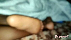 fetiche com pes e muito esperma na esposa africana submissa do corno