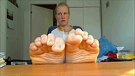 Plump Toes Fetish With Fat Feet