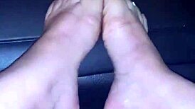 Conversational public feet tease got me staring at those sexy toes and ass