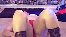 Steffi the hotwife milf dances naked, but her pussy show steals the swingers' attention