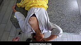 Hey Jasmine Daze, çamaşır günü seni sürmek benim görüşümden vahşi geliyor!