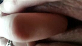 Watch this beautiful teen masturbate up close