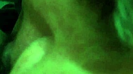 Ibu-Ibu Matang Dapat Oral Intim Lembut