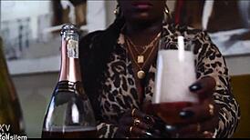 Watch Xoli Mfeka and Darkberry in wet lesbian masturbation on webcam!