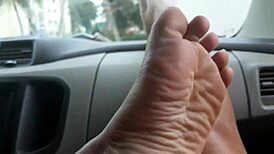 Paty Bumbum Doing Foot Fetish Worship