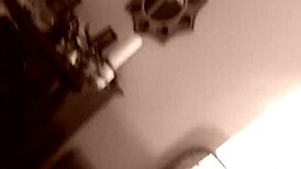 Latina milf saa kovan panon faneille