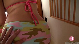 she comes hard from massager then licks my body passionately