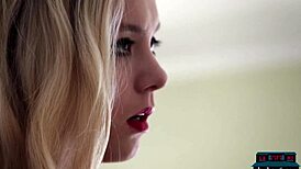 إيمي الألمانية 18+ تعرض ثدييها الطبيعيين الكبار وجسمها الساخن